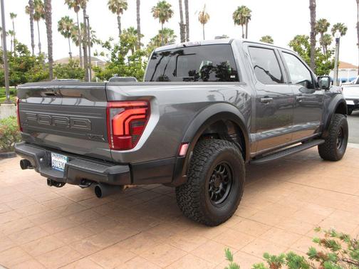 Carbonized Gray Metallic 2025 Ford F-150 Raptor