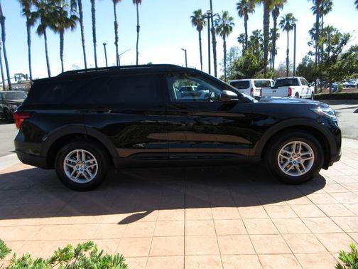 Agate Black Metallic 2026 Ford Explorer Active