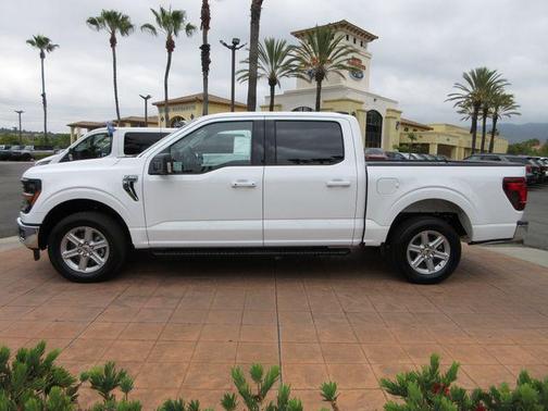 Oxford White 2026 Ford F-150 XLT