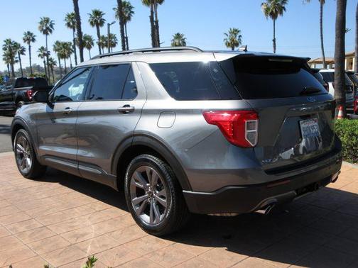 Carbonized Gray Metallic 2023 Ford Explorer XLT
