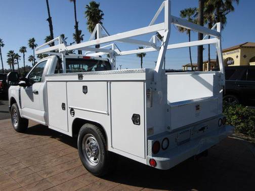 Oxford White 2026 Ford F-250 XL