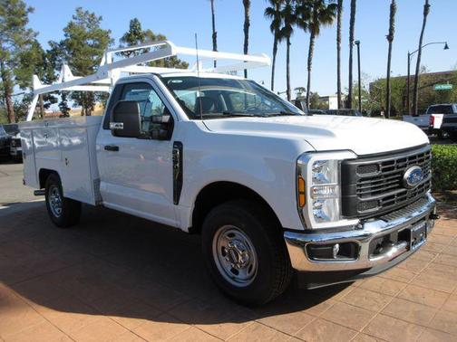 Oxford White 2026 Ford F-250 XL
