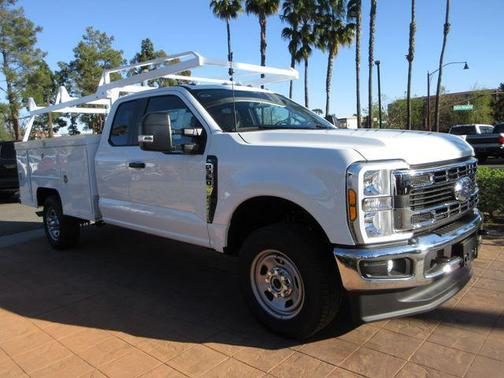 Oxford White 2026 Ford F-350 XL