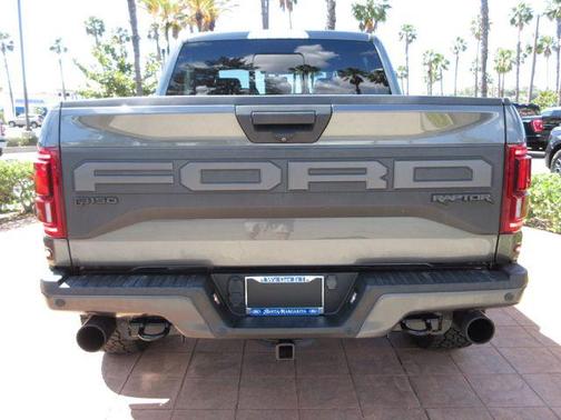 2020 Ford F-150 Raptor