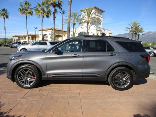 Carbonized Gray Metallic 2026 Ford Explorer ST