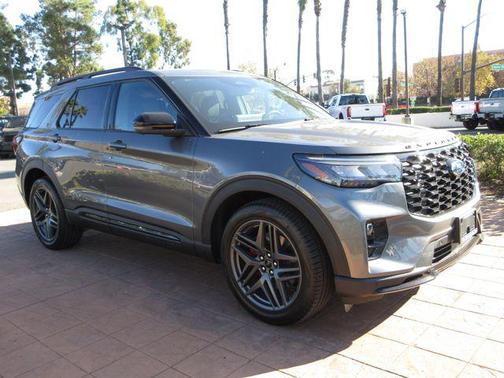 Carbonized Gray Metallic 2026 Ford Explorer ST