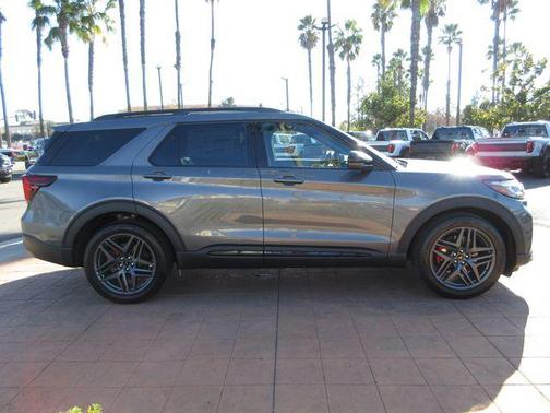 Carbonized Gray Metallic 2026 Ford Explorer ST