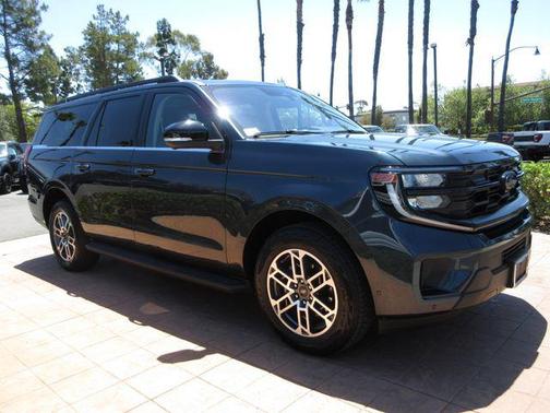 Blue Metallic 2025 Ford Expedition Max Active 4x4