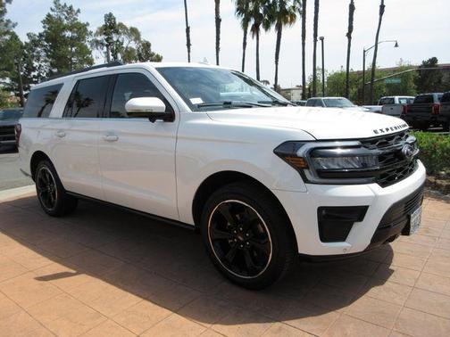 Star White Metallic Tri-Coat 2023 Ford Expedition Max Limited