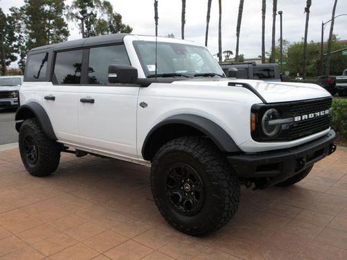 Oxford White 2022 Ford Bronco Wildtrak
