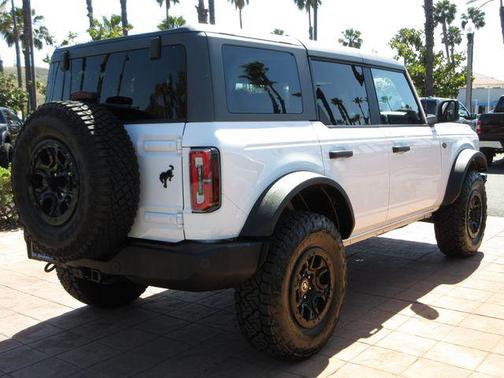 Oxford White 2022 Ford Bronco Wildtrak