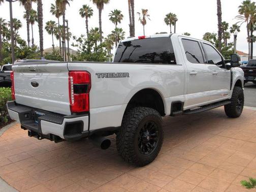 Avalanche 2025 Ford F-250 Lariat