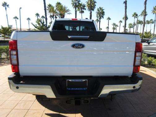 2022 Ford F-350 LARIAT SUPER DUTY