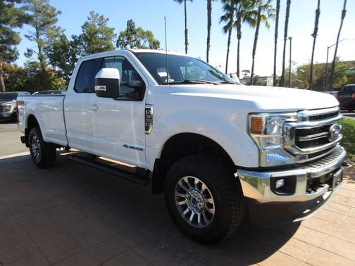 2022 Ford F-350 LARIAT SUPER DUTY