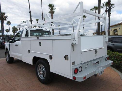 Oxford White 2026 Ford F-350 XL