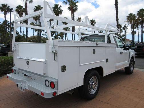 Oxford White 2026 Ford F-350 XL