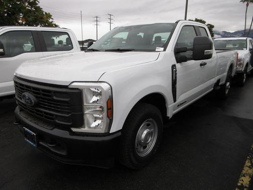 Oxford White 2026 Ford F-250 XL