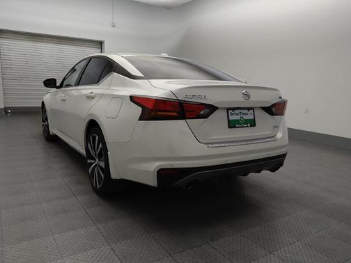 2022 Nissan Altima SR Intelligent AWD