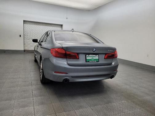 2020 BMW 530 i