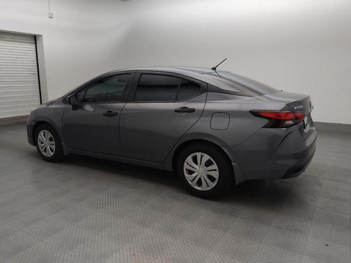 Gun Metallic 2023 Nissan Versa 1.6 S