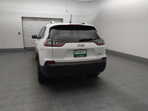 Bright White Clearcoat 2019 Jeep Cherokee Latitude Plus