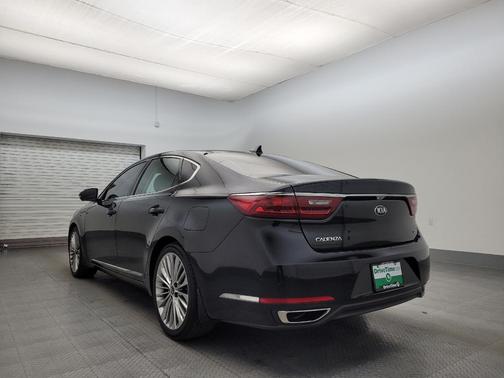2017 Kia Cadenza Limited