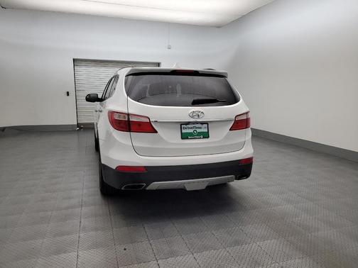 2016 Hyundai SANTA FE SE