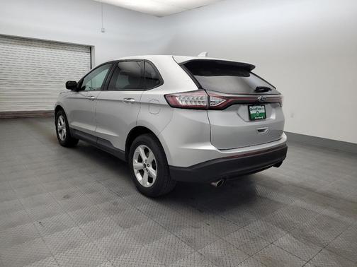 Ingot Silver Metallic 2017 Ford Edge SE
