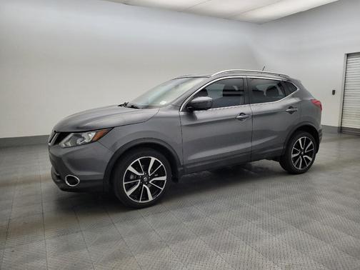 Gun Metallic 2018 Nissan Rogue Sport SL