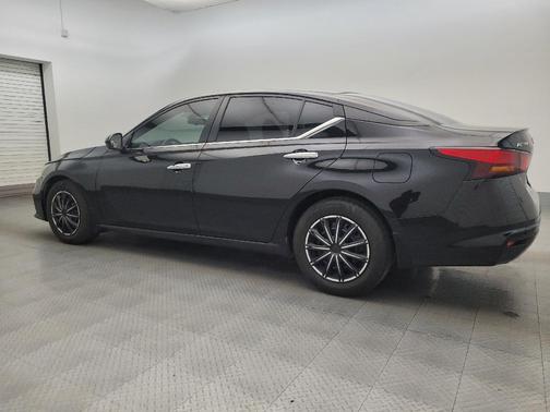 Super Black 2021 Nissan Altima S FWD