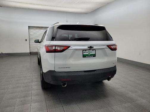 White 2019 Chevrolet Traverse LT Cloth
