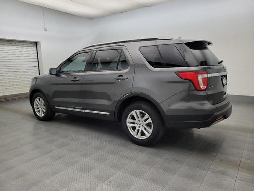 Magnetic Metallic 2019 Ford Explorer XLT