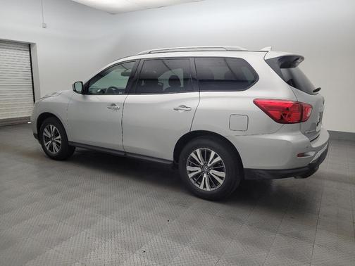 Brilliant Silver Metallic 2019 Nissan Pathfinder SV