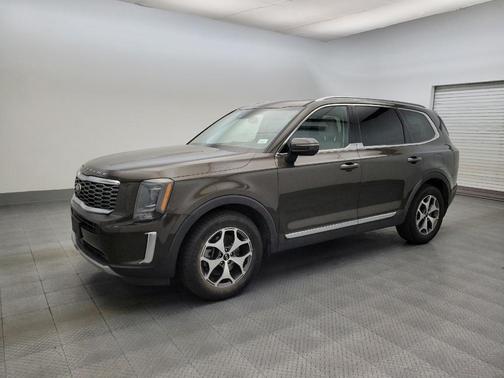 Dark Moss 2020 Kia Telluride EX