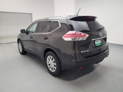 Photo 5 of 32 of 2016 Nissan Rogue S