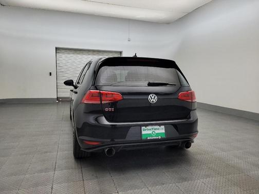 2016 Volkswagen Golf GTI 2.0T SE 4-Door