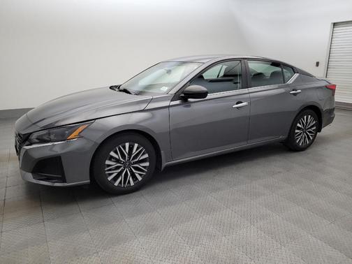 Gun Metallic 2024 Nissan Altima 2.5 SV