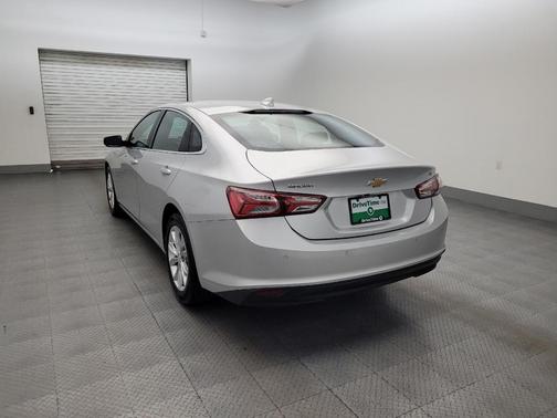 Silver 2022 Chevrolet Malibu LT
