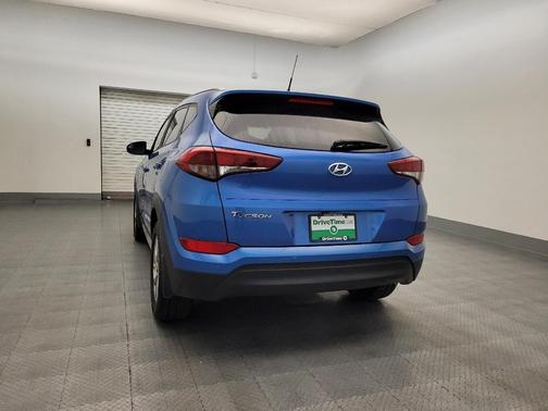 2017 Hyundai TUCSON SE