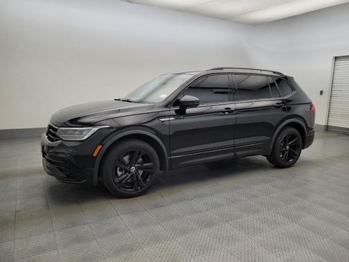 Black 2023 Volkswagen Tiguan 2.0T SE R-Line Black