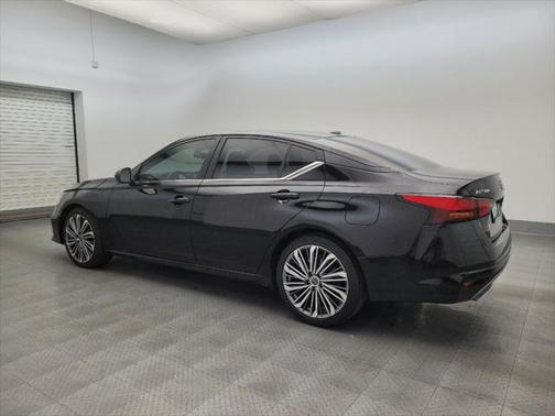2022 Nissan Altima SR FWD