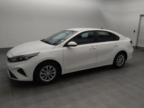 2023 Kia Forte LX