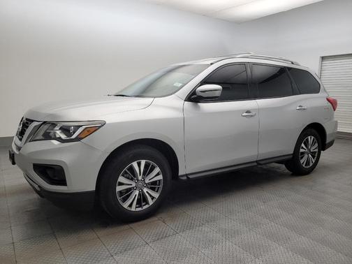 2019 Nissan Pathfinder S