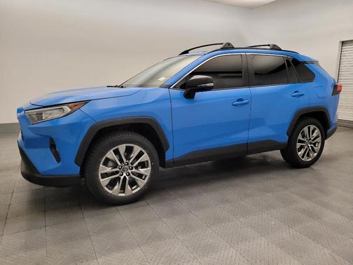 2019 Toyota RAV4 XLE Premium