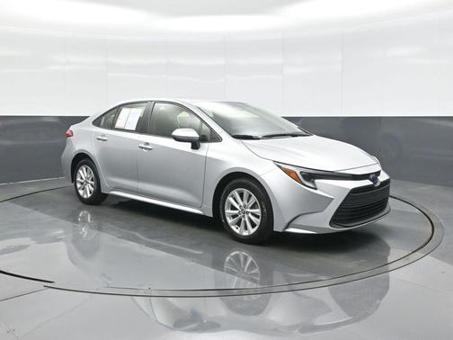 2024 Toyota Corolla Hybrid LE