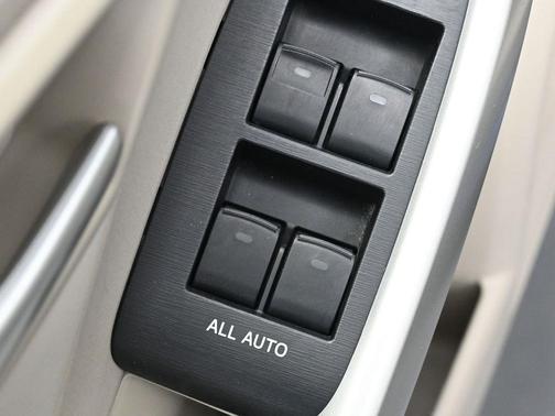 2014 Toyota Prius Four