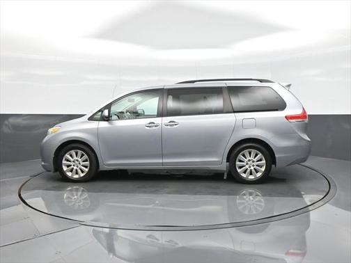 2014 Toyota Sienna LE