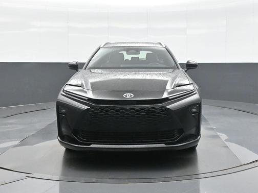 Black 2025 Toyota Crown Signia XLE