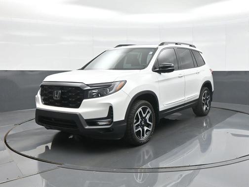 Platinum White Pearl 2022 Honda Passport AWD Elite