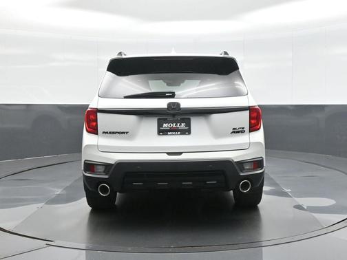 Platinum White Pearl 2022 Honda Passport AWD Elite